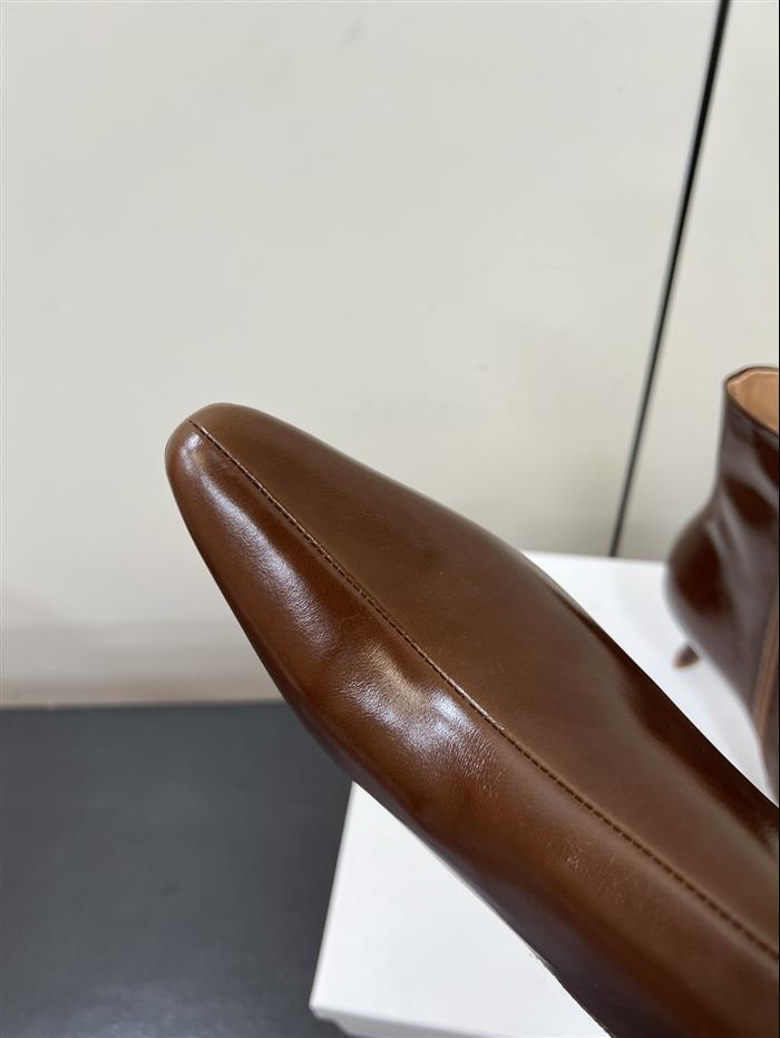 20251128174331408 390